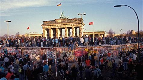 El Día de la Reunificación Alemana: La caída del Muro y el Renacimiento de una Nación